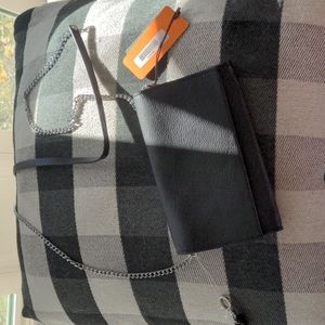 NWT Gianni Conti Crossbody with metal link strap Italian